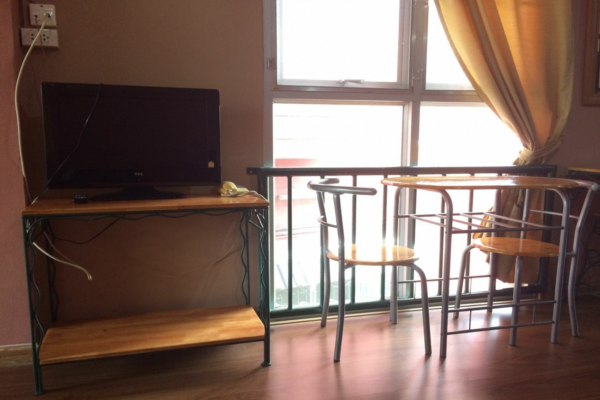Baan Khun Mae Apartment Bangkok Dış mekan fotoğraf