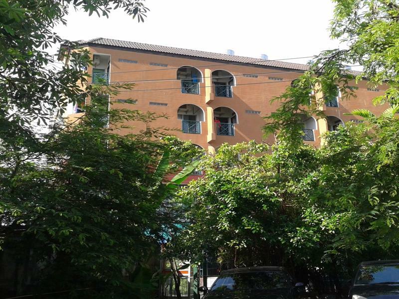 Baan Khun Mae Apartment Bangkok Dış mekan fotoğraf